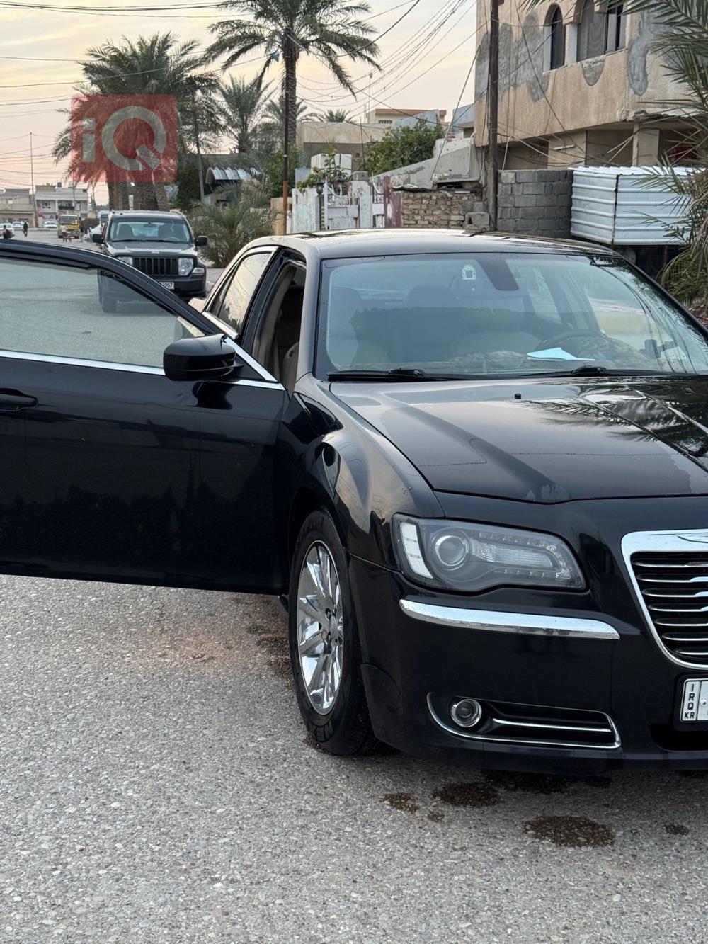 كرايسلر 300